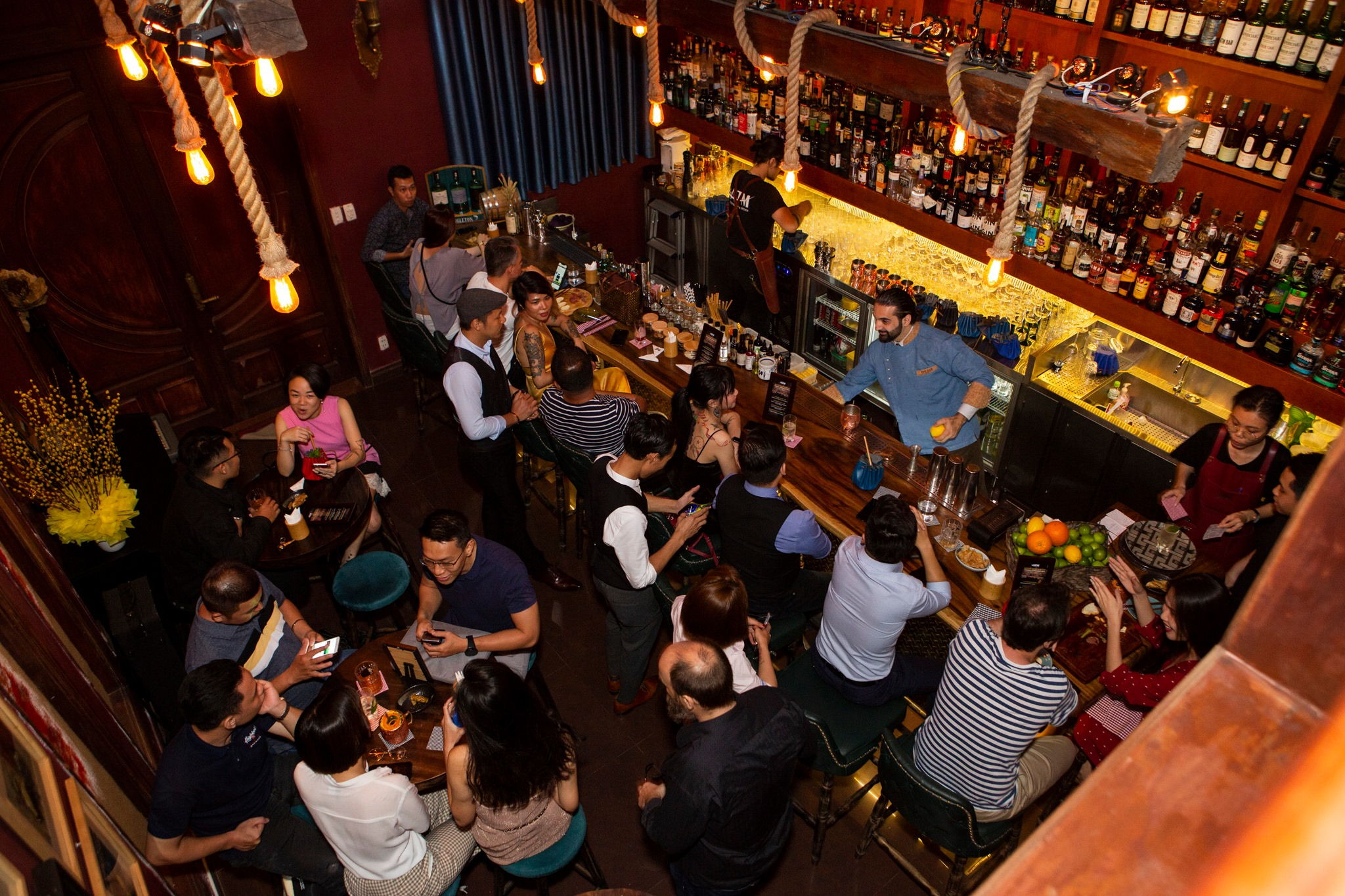 Top 5 Quán Bar Theo Phong Cách Nhẹ Nhàng Dành Cho Người Không Ưa Náo Nhiệt Tại Sài Gòn 6
