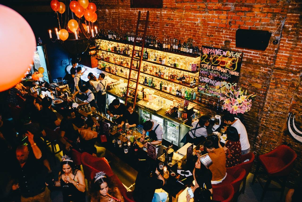 Top 5 Quán Bar Theo Phong Cách Nhẹ Nhàng Dành Cho Người Không Ưa Náo Nhiệt Tại Sài Gòn 3