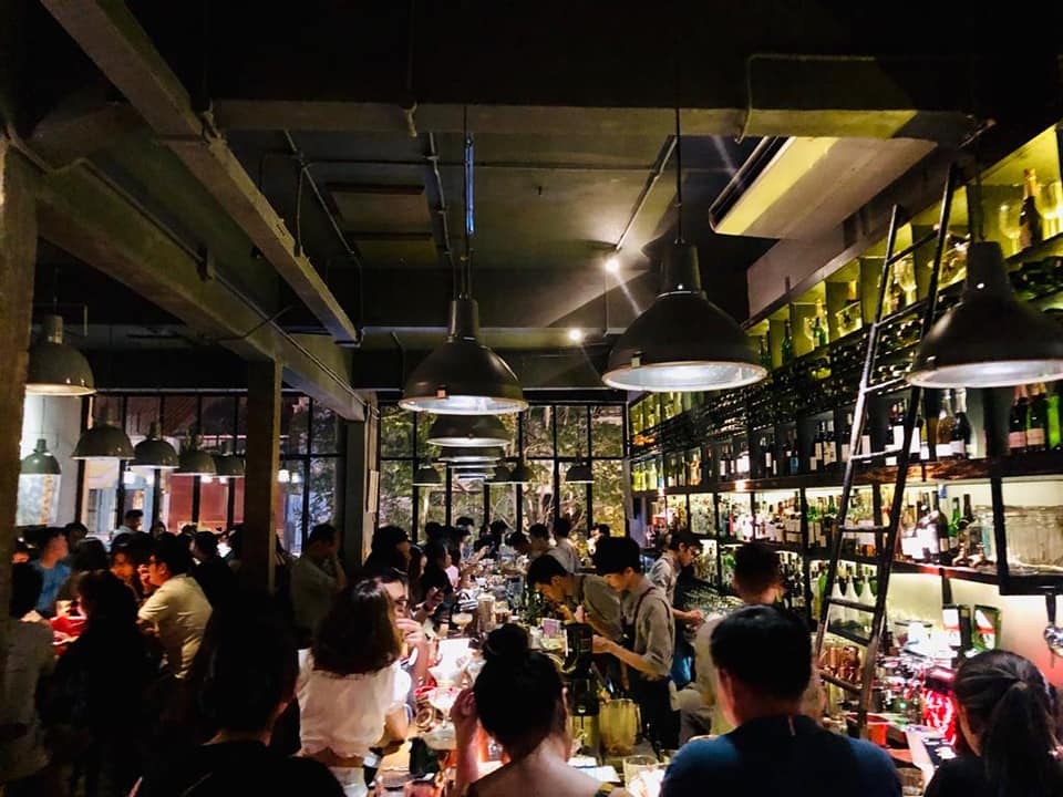 Top 5 Quán Bar Theo Phong Cách Nhẹ Nhàng Dành Cho Người Không Ưa Náo Nhiệt Tại Sài Gòn 2