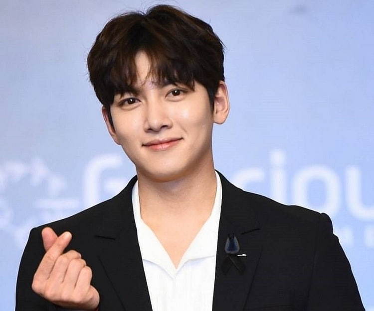 Tiểu sử Ji Chang Wook